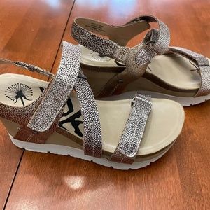 OTBT Sandals